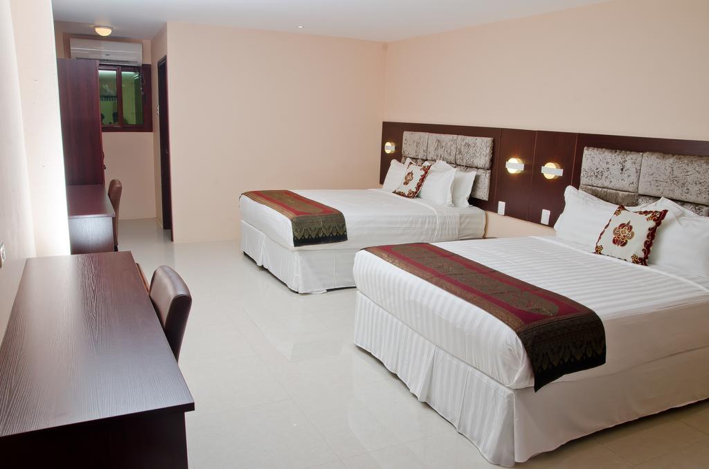 Grand Diamond Hotel Trinidad Piarco Eksteriør bilde