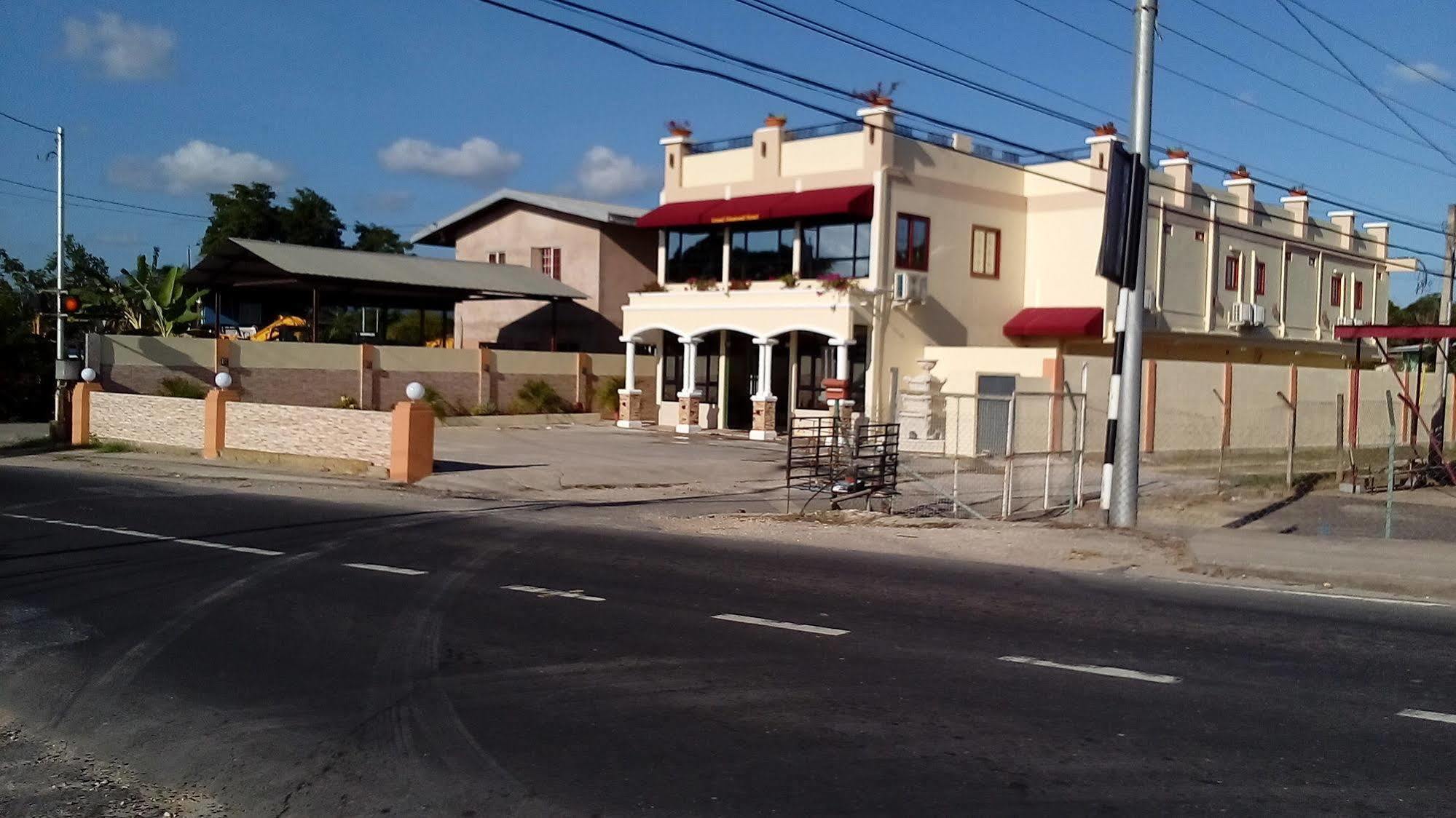 Grand Diamond Hotel Trinidad Piarco Eksteriør bilde